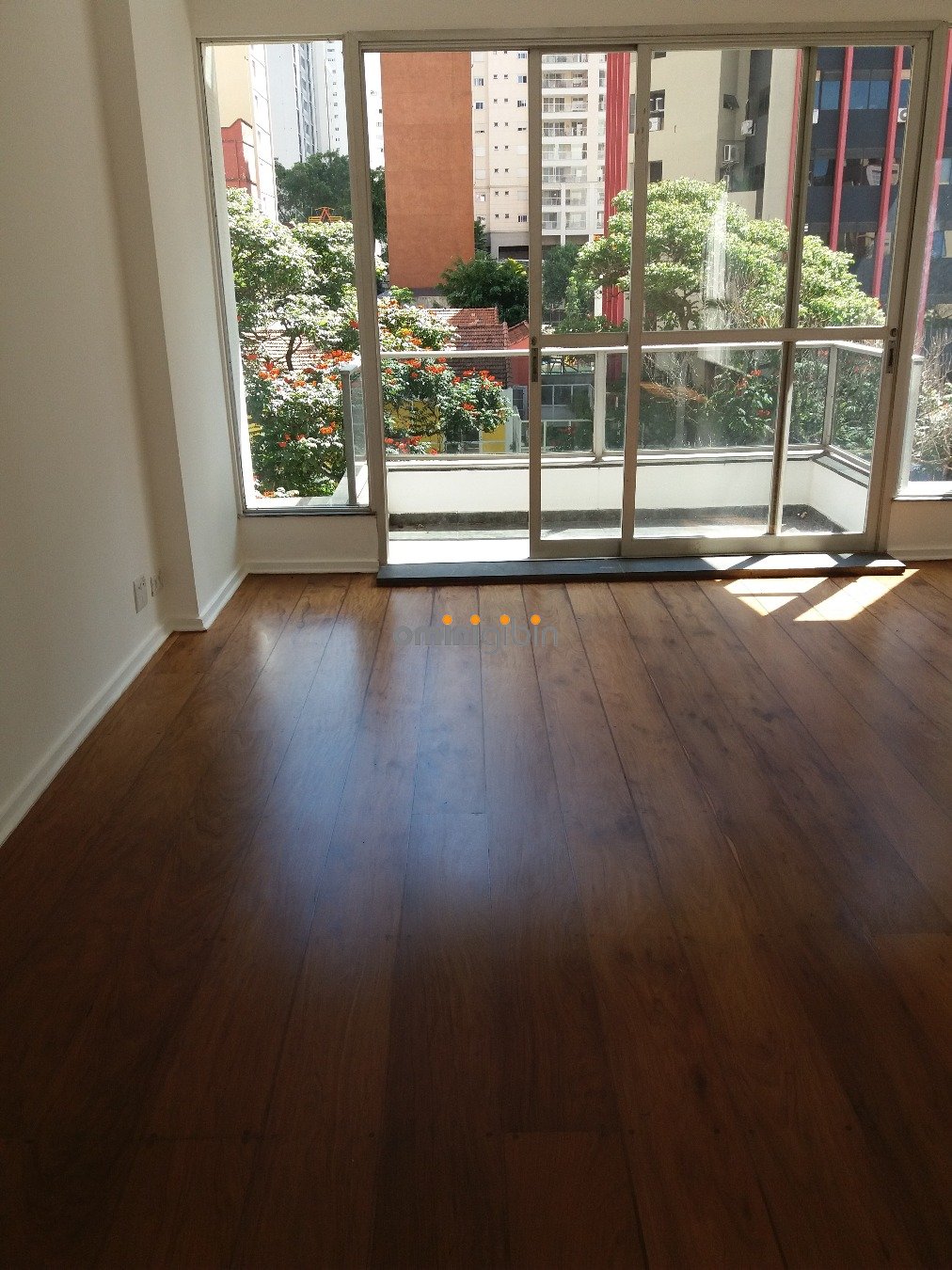 Apartamento à venda e aluguel com 4 quartos, 200m² - Foto 1