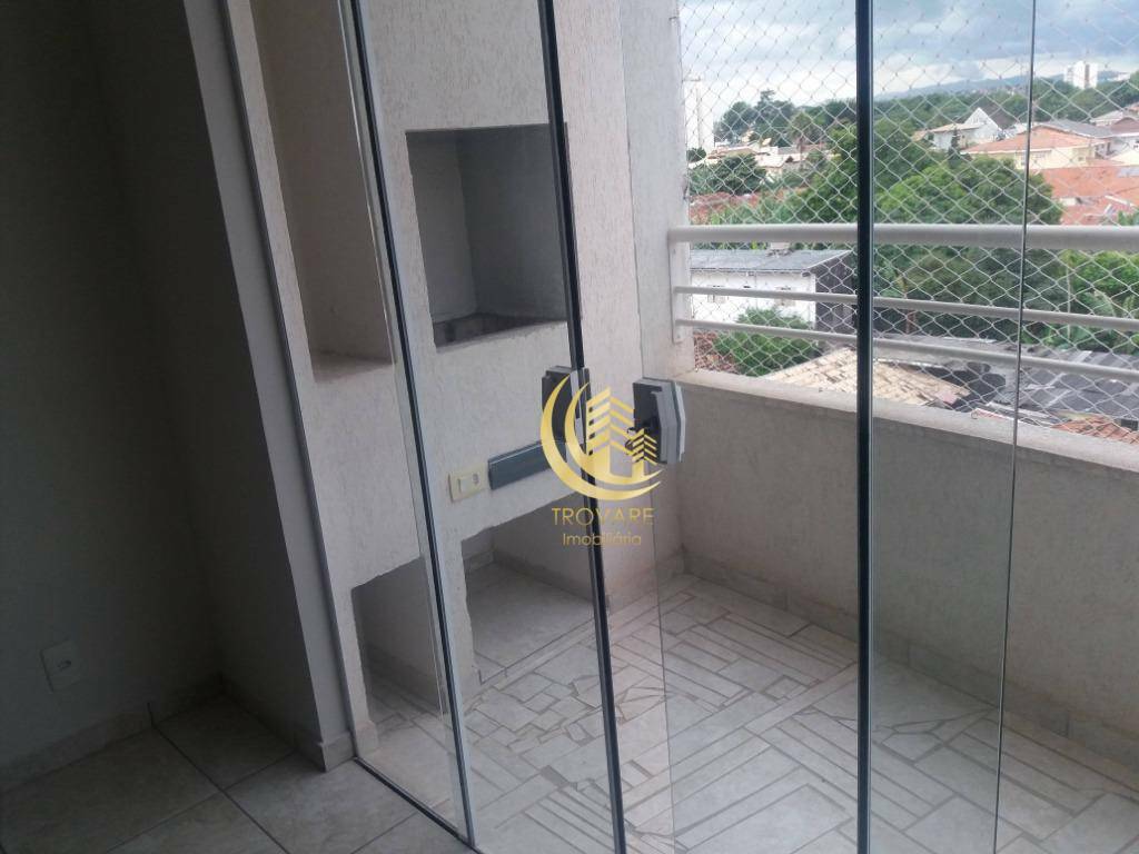 Apartamento à venda com 2 quartos, 75m² - Foto 1