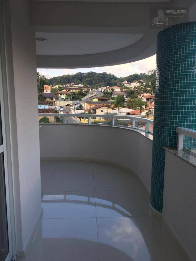 Apartamento à venda com 3 quartos, 215m² - Foto 4