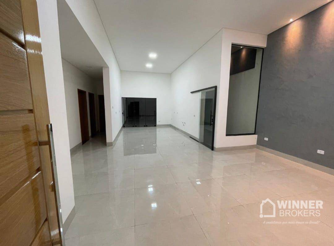 Casa à venda com 3 quartos, 200m² - Foto 4