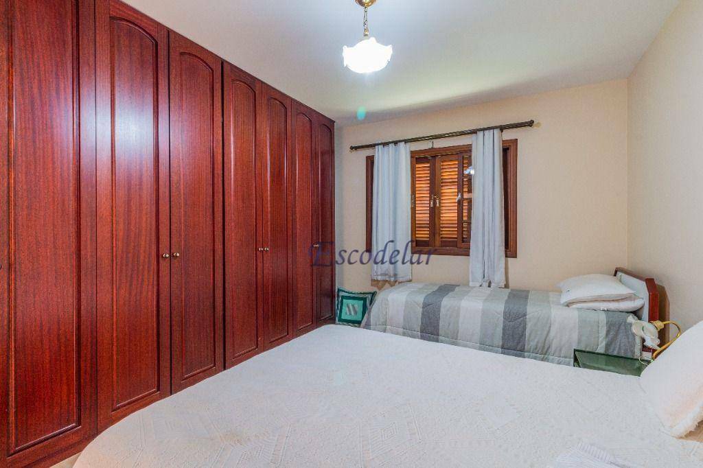 Casa à venda com 4 quartos, 550m² - Foto 47