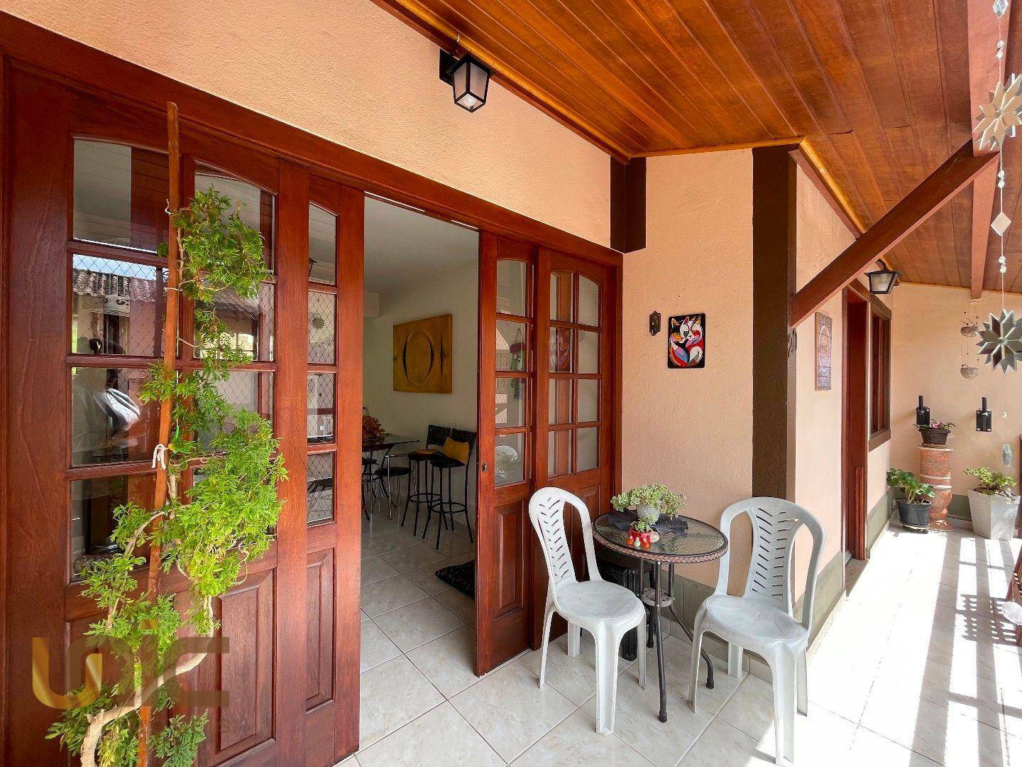 Casa de Condomínio à venda com 3 quartos, 125m² - Foto 2