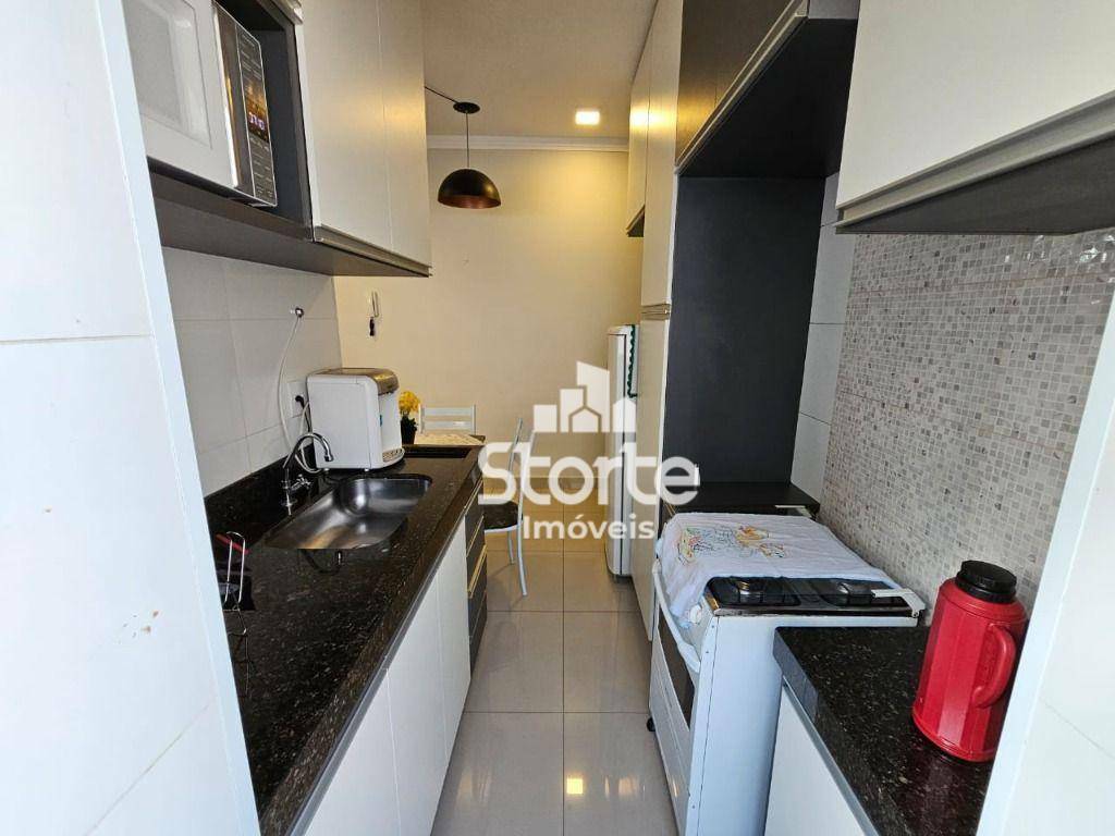 Apartamento para alugar com 2 quartos, 47m² - Foto 4