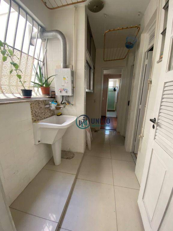 Apartamento à venda com 3 quartos, 140m² - Foto 22