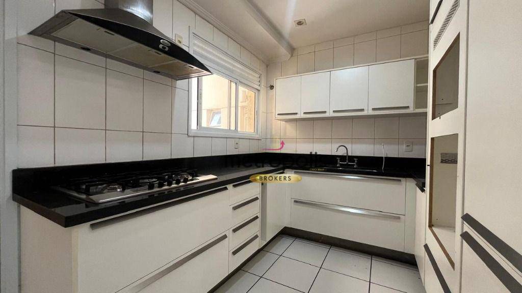 Apartamento à venda com 4 quartos, 145m² - Foto 11