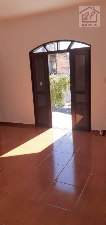 Casa à venda com 3 quartos, 146M2 - Foto 1