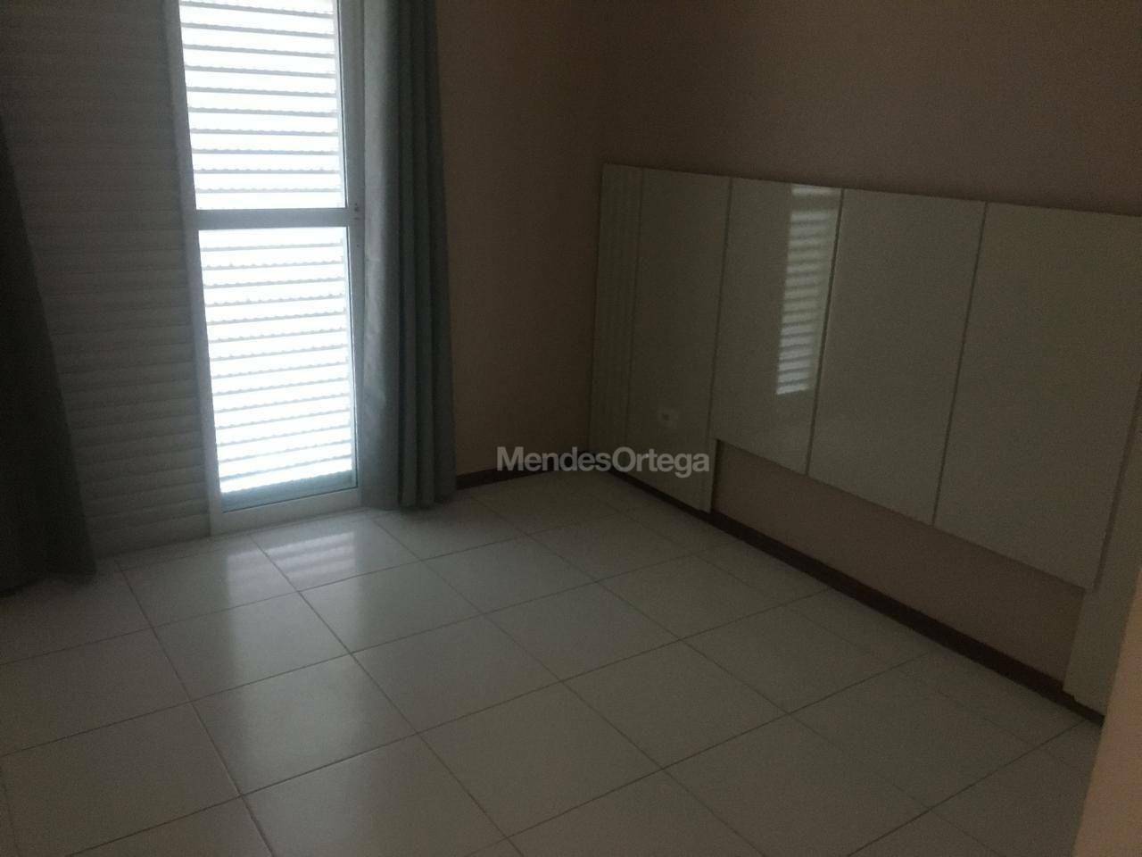 Casa para alugar com 3 quartos, 110m² - Foto 11