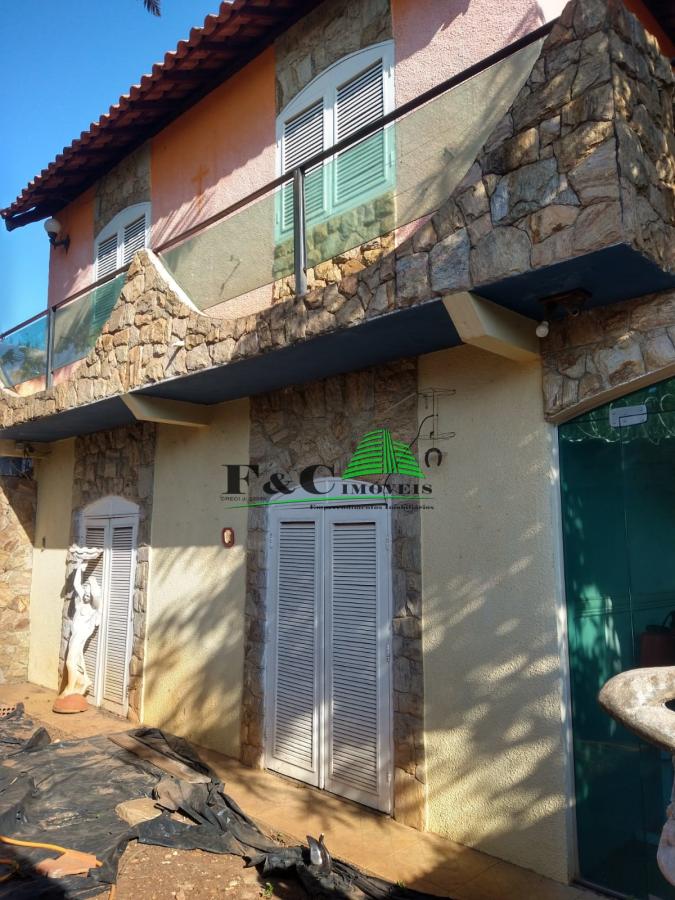 Sobrado à venda com 2 quartos, 401m² - Foto 2