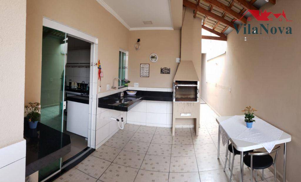 Casa à venda com 3 quartos, 150m² - Foto 4