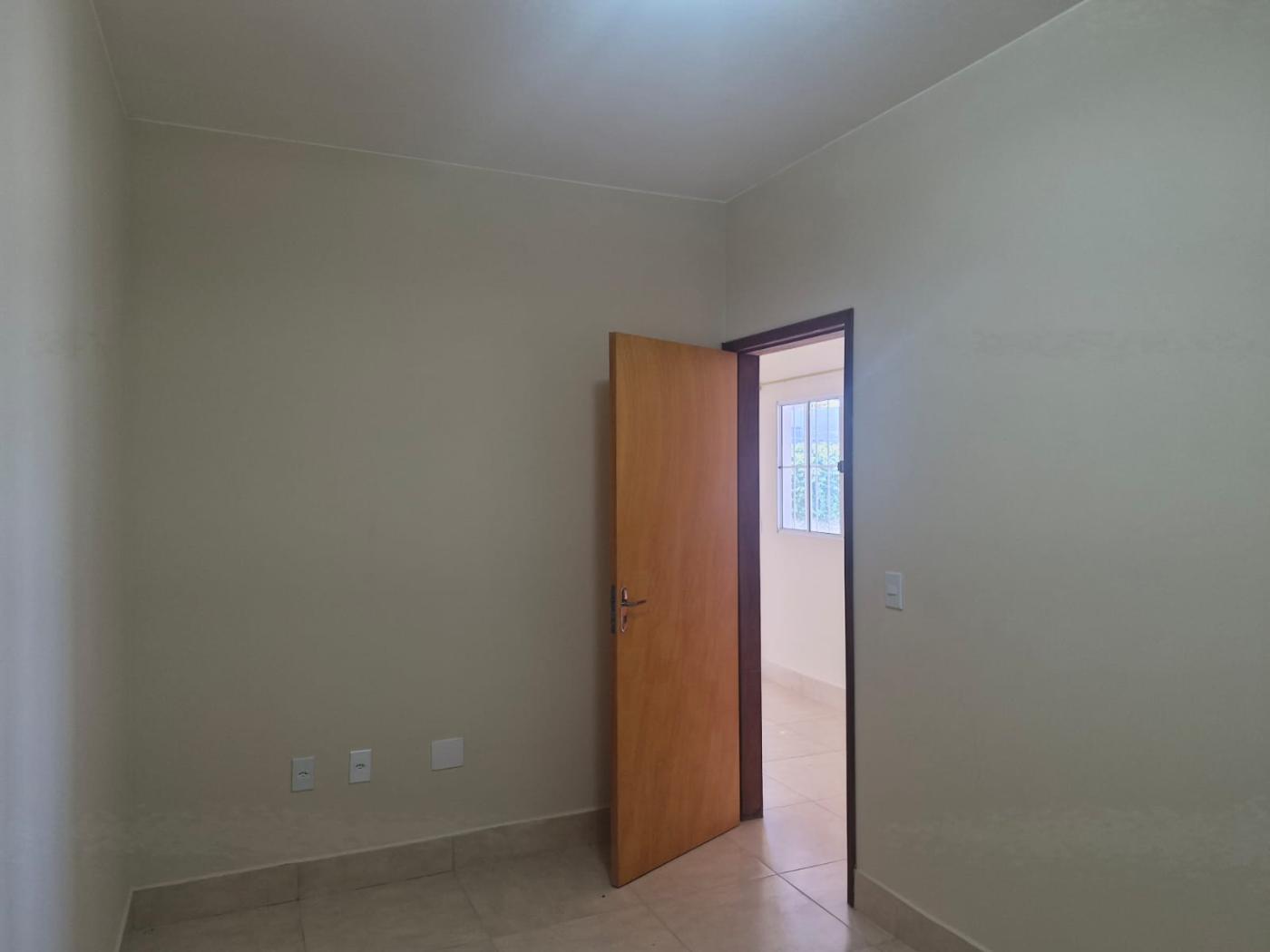 Casa à venda com 2 quartos, 80m² - Foto 10