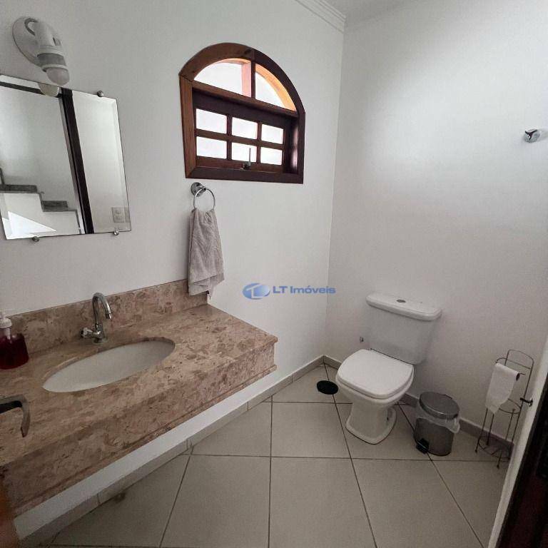 Casa para alugar com 2 quartos, 147m² - Foto 7