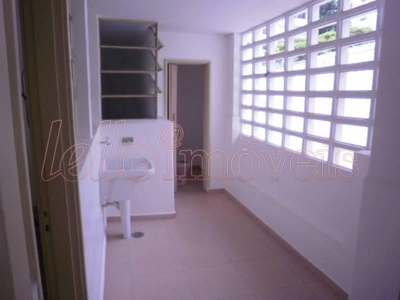 Apartamento para alugar com 2 quartos, 150m² - Foto 17