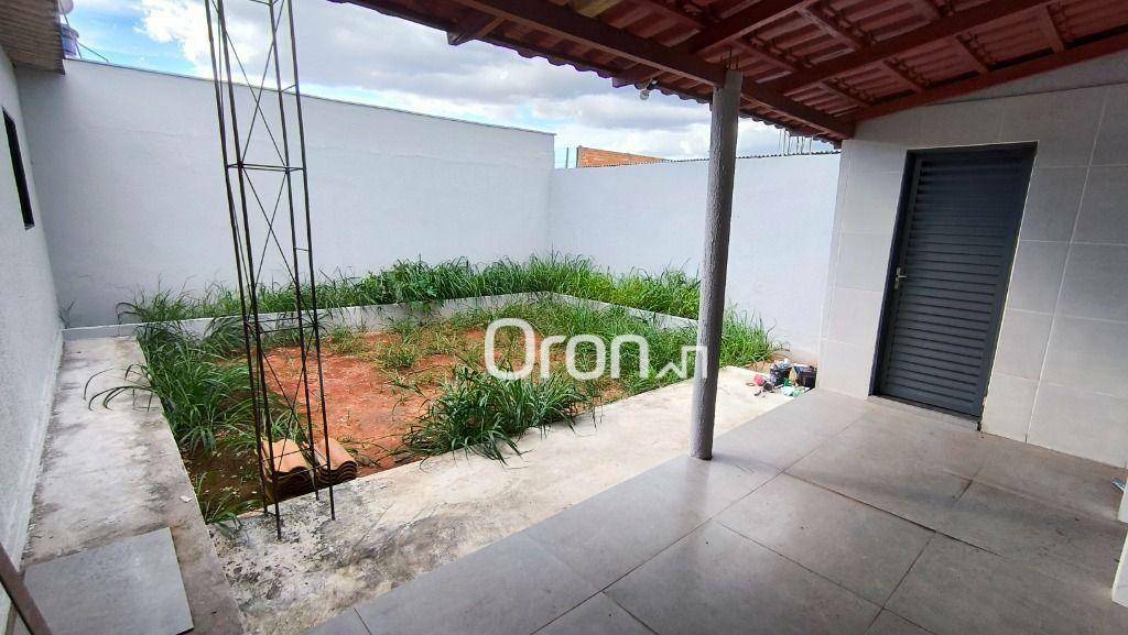 Casa à venda com 2 quartos, 80m² - Foto 7