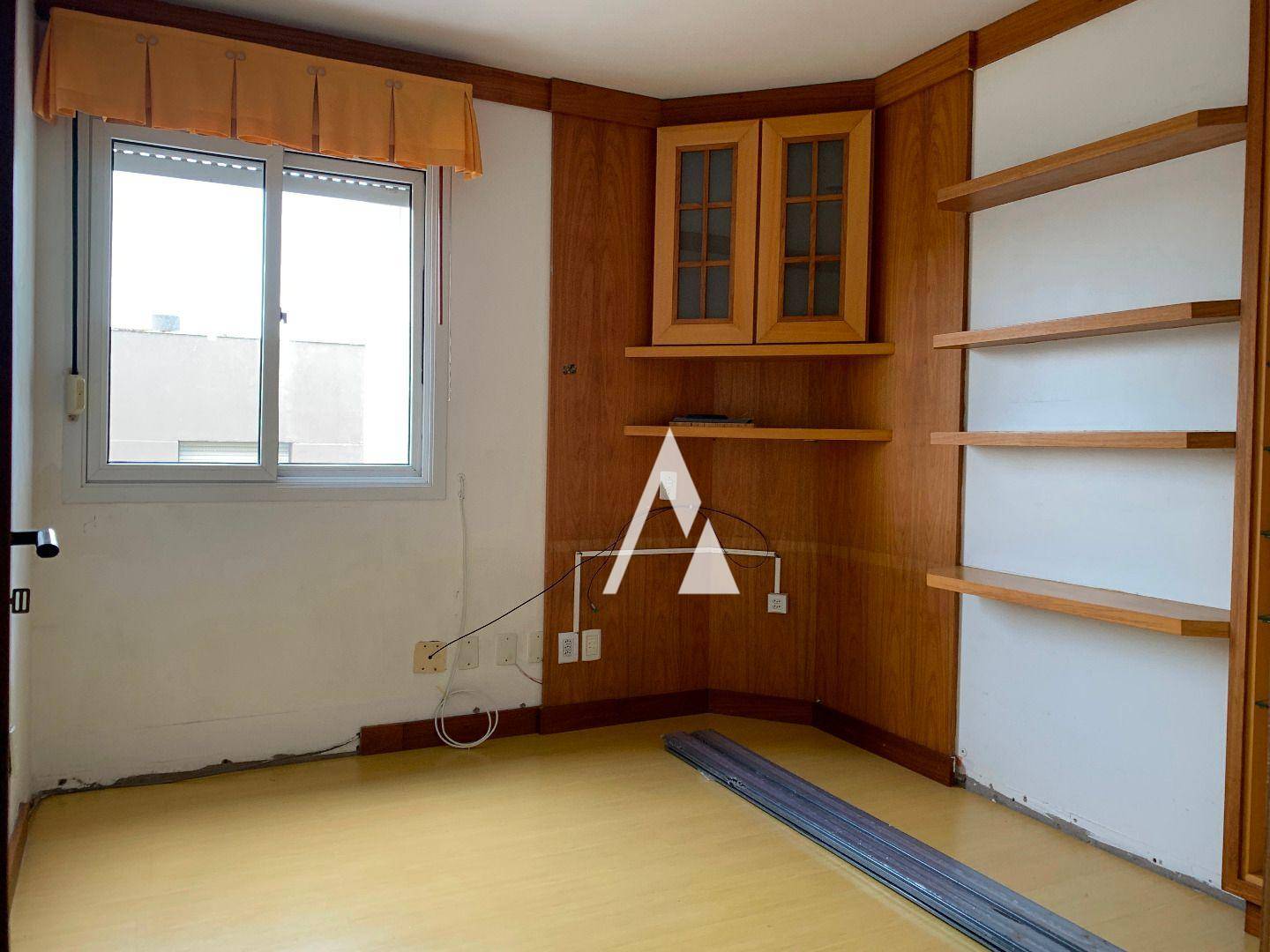 Apartamento à venda com 2 quartos, 72m² - Foto 27