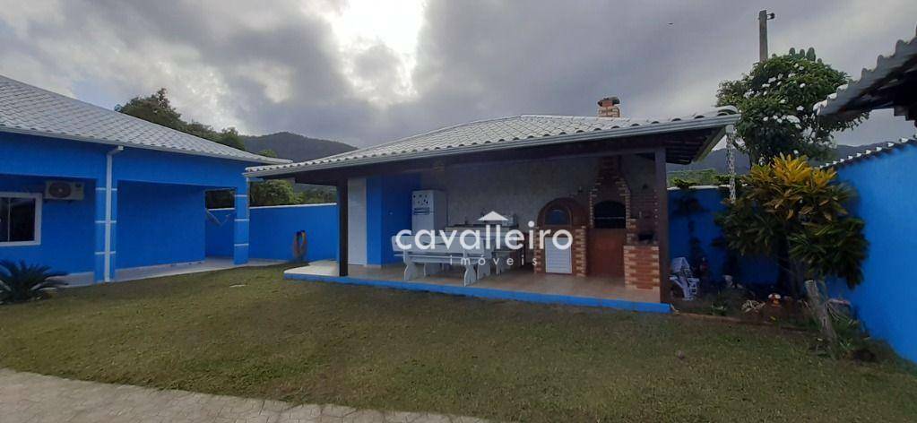 Casa à venda com 3 quartos, 200m² - Foto 2