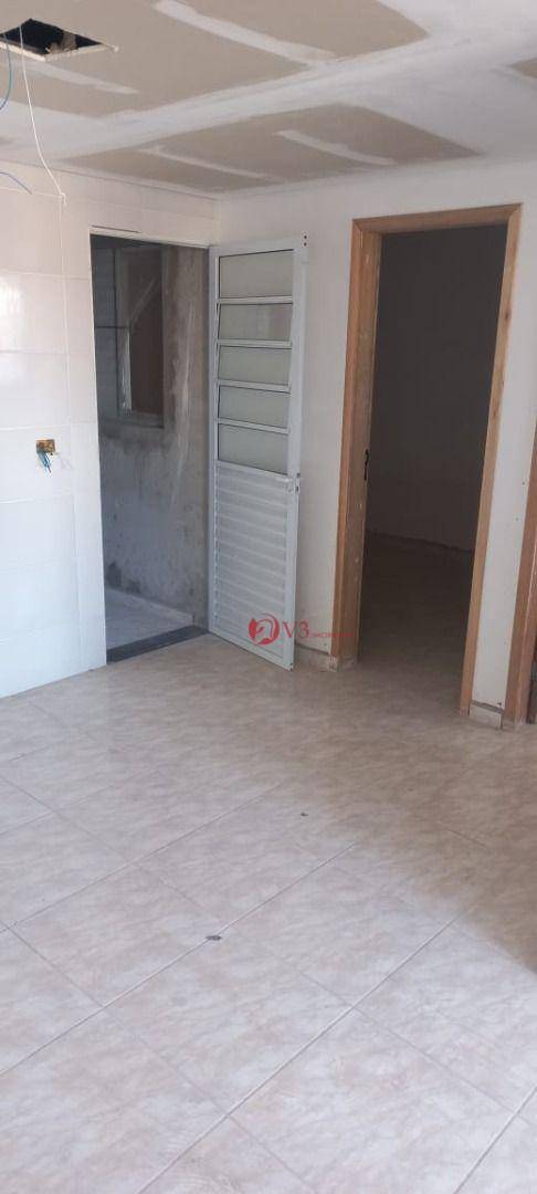 Apartamento à venda com 2 quartos, 40m² - Foto 7