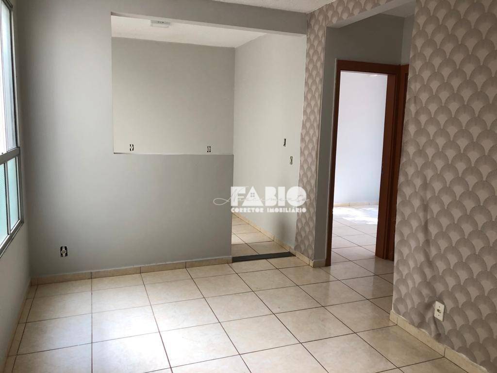 Apartamento à venda com 2 quartos, 65m² - Foto 4