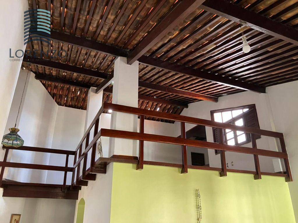 Casa de Condomínio à venda e aluguel com 5 quartos, 250m² - Foto 18