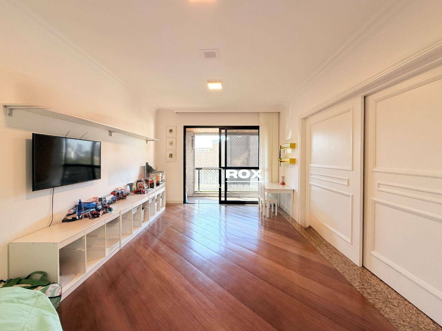 Apartamento para alugar com 4 quartos, 428m² - Foto 16