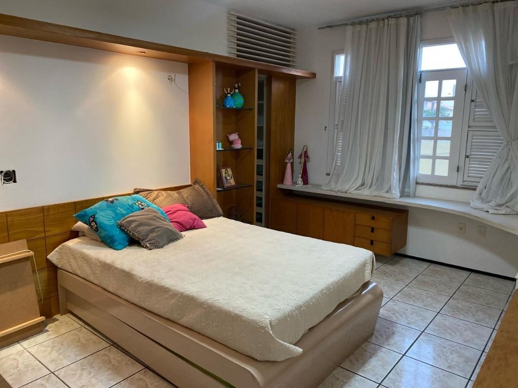 Casa para alugar com 5 quartos, 435m² - Foto 14