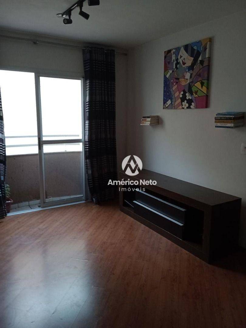 Apartamento à venda com 2 quartos, 70m² - Foto 1