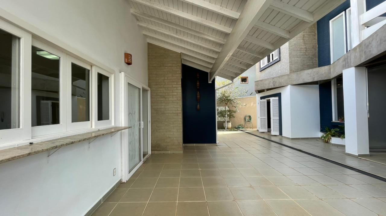 Casa de Condomínio à venda com 4 quartos, 450m² - Foto 40