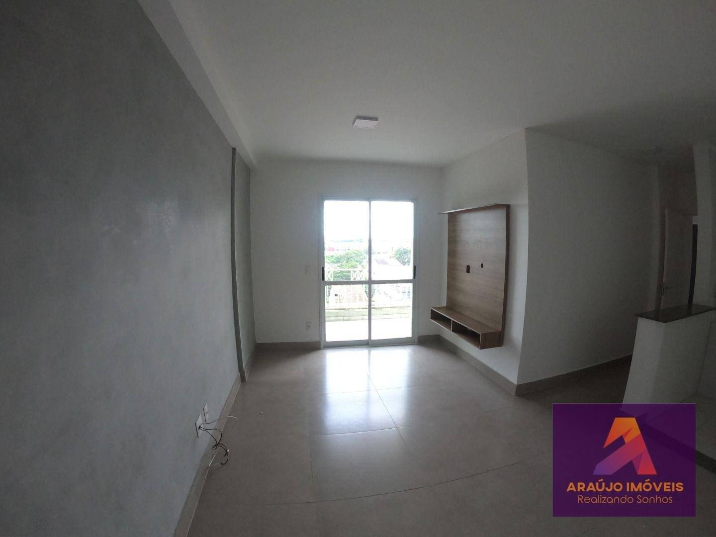 Apartamento à venda com 3 quartos, 84m² - Foto 2