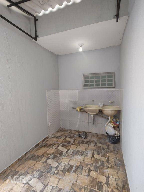 Casa à venda com 3 quartos, 104m² - Foto 16