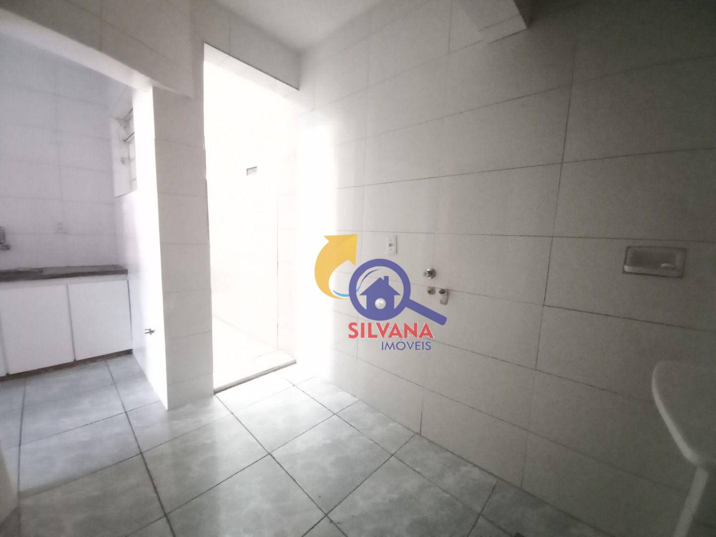 Apartamento para alugar com 3 quartos, 110m² - Foto 13