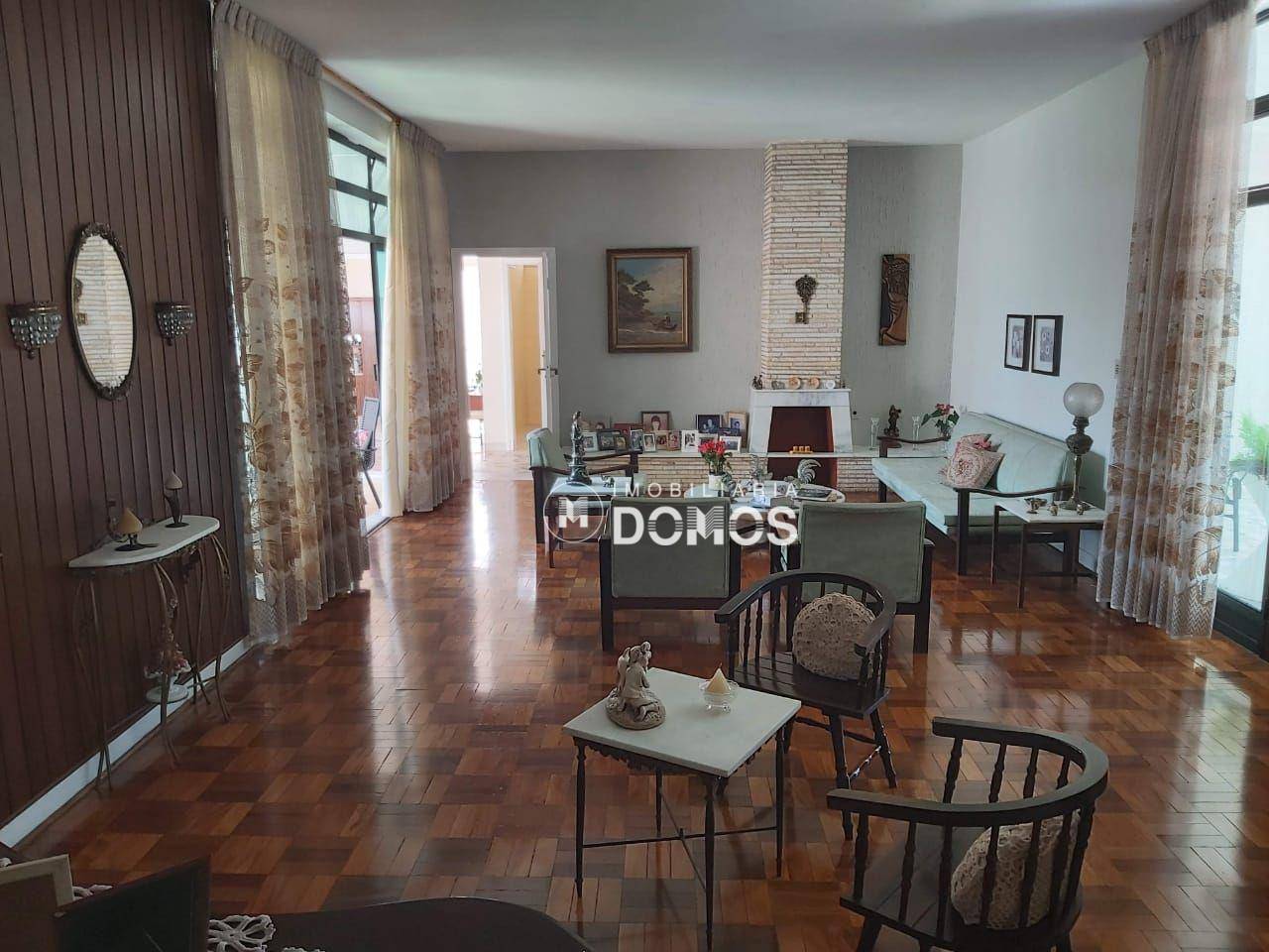 Casa à venda com 3 quartos, 402m² - Foto 2