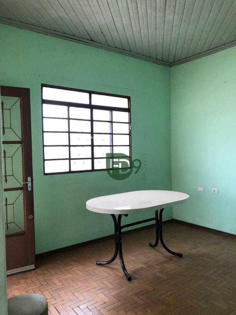 Casa à venda com 2 quartos, 90m² - Foto 2