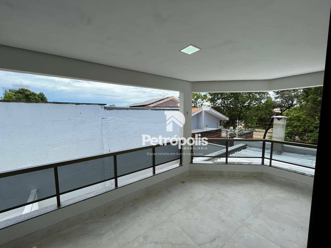 Casa à venda com 6 quartos, 377m² - Foto 10