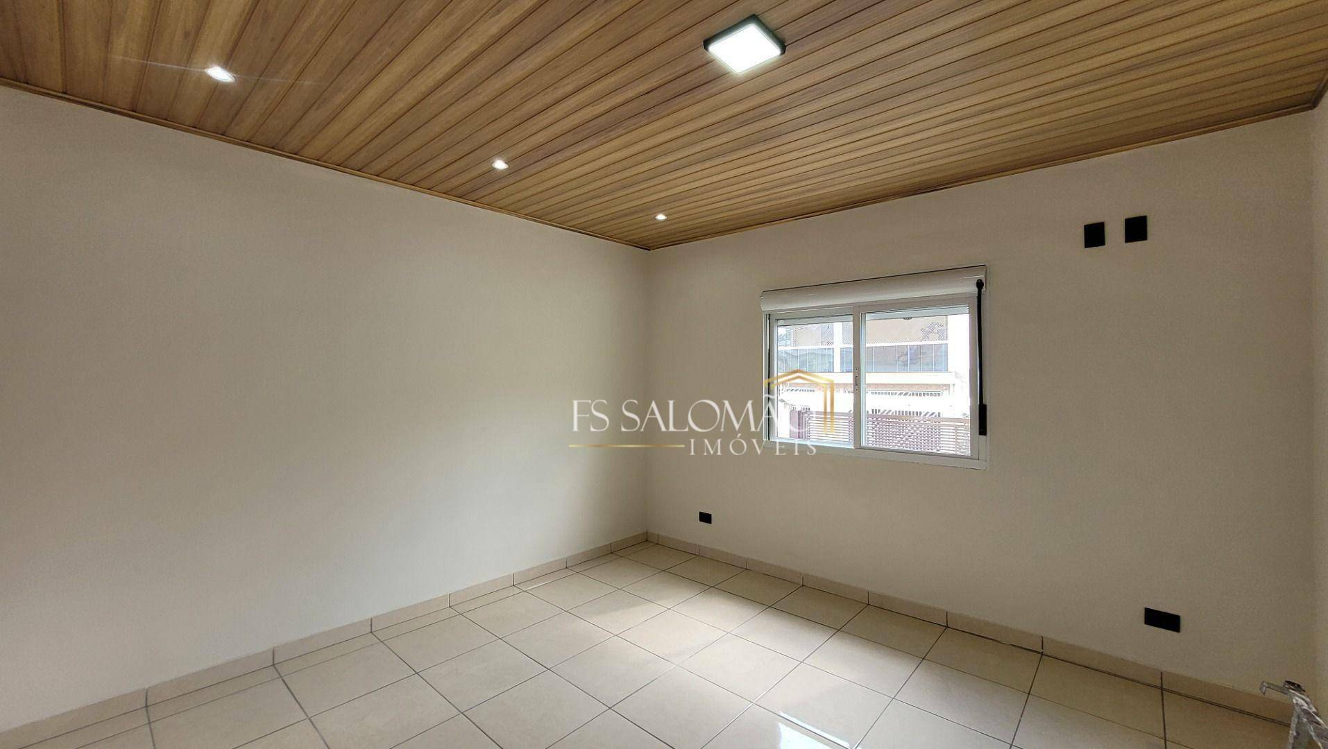 Casa à venda com 2 quartos, 63m² - Foto 3