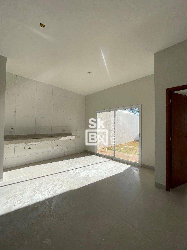 Casa à venda com 3 quartos, 250m² - Foto 14