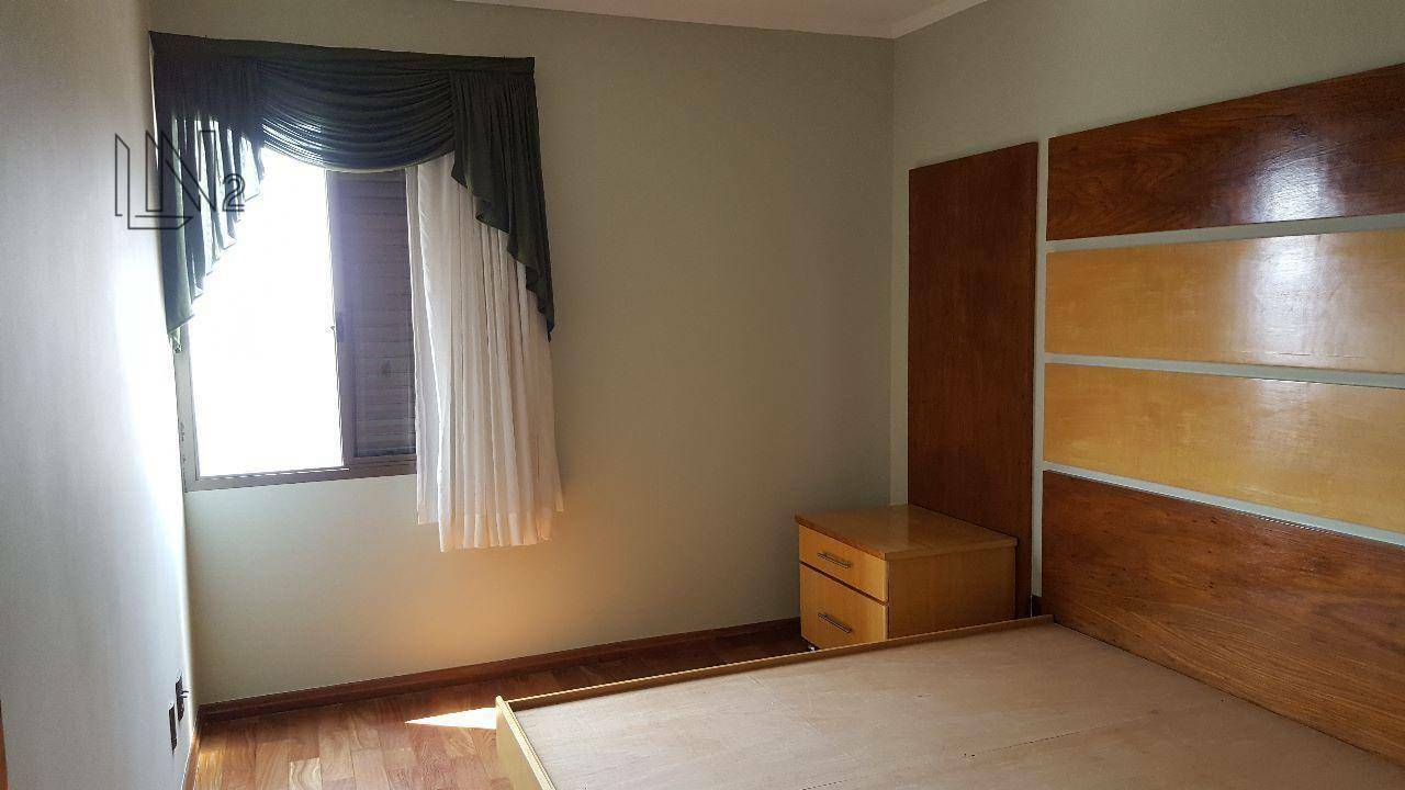 Apartamento para alugar com 3 quartos, 100m² - Foto 25