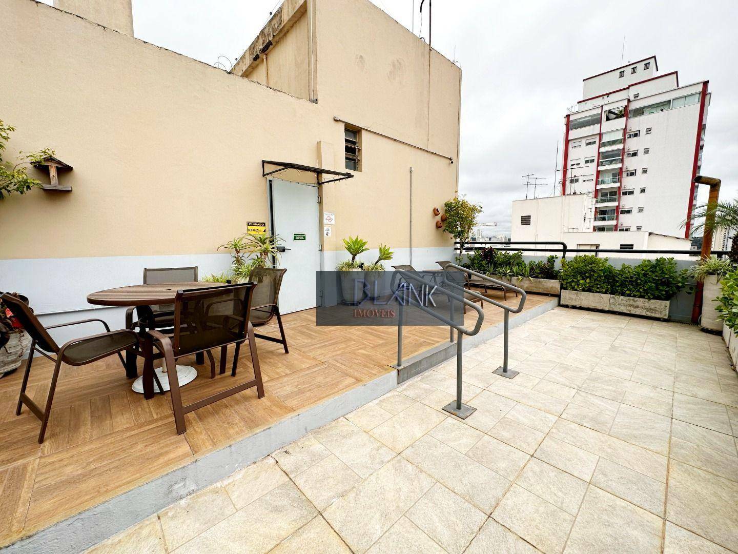 Apartamento à venda com 2 quartos, 63m² - Foto 25