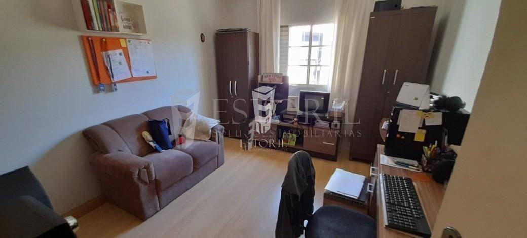 Casa à venda com 3 quartos, 205m² - Foto 5