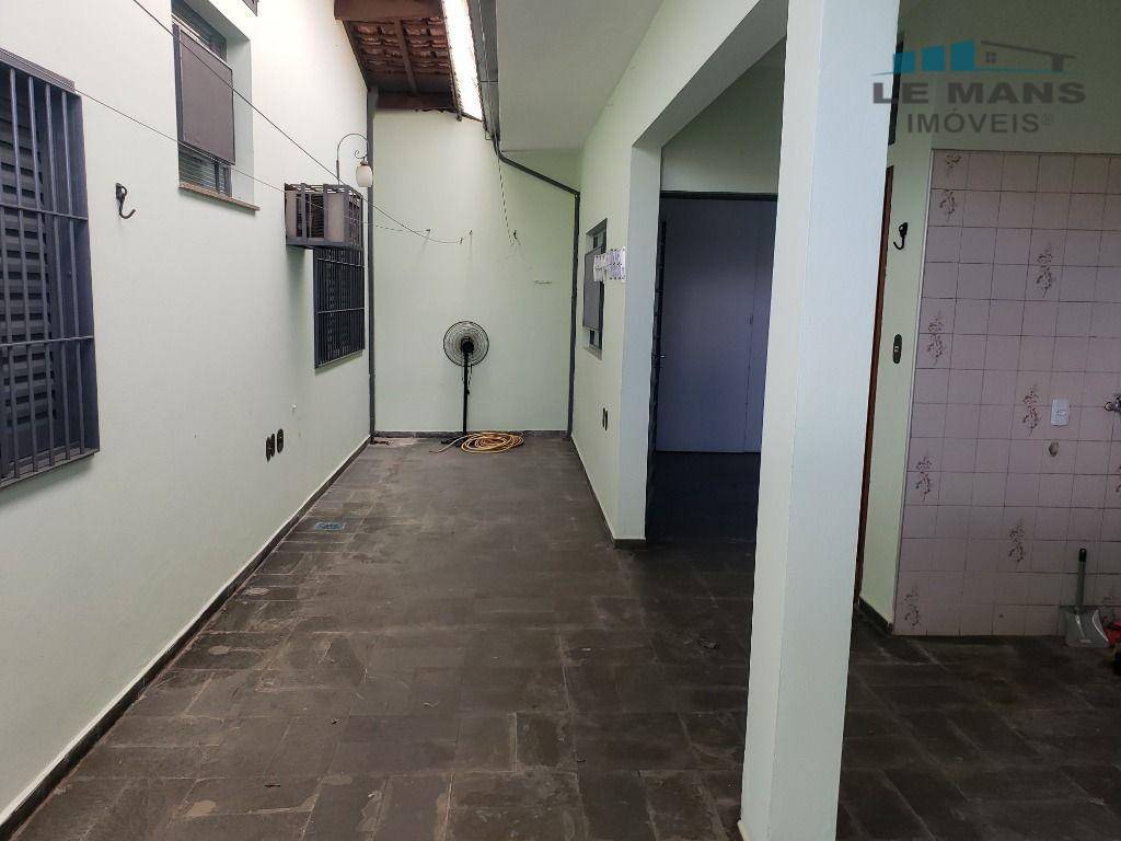 Casa à venda com 3 quartos, 166m² - Foto 15