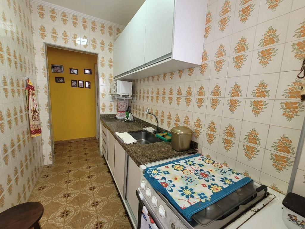 Apartamento à venda com 1 quarto, 50m² - Foto 9