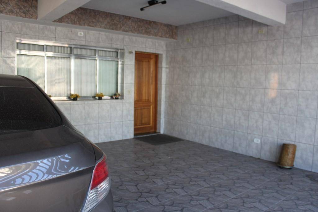 Sobrado à venda com 3 quartos, 280m² - Foto 1