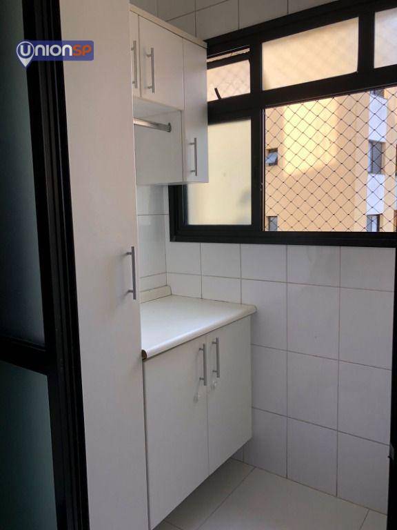 Apartamento à venda com 3 quartos, 74m² - Foto 8