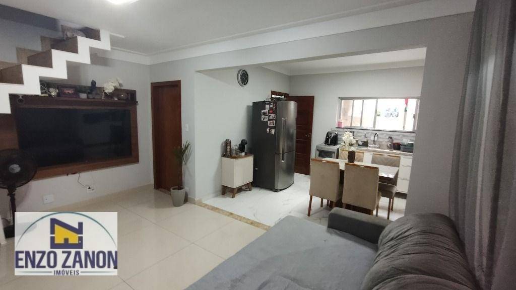 Sobrado à venda com 3 quartos, 109m² - Foto 1