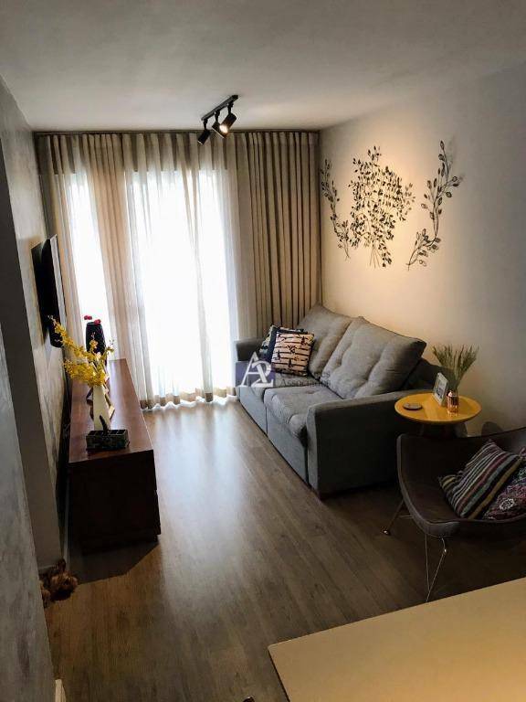 Apartamento à venda com 3 quartos, 74m² - Foto 1