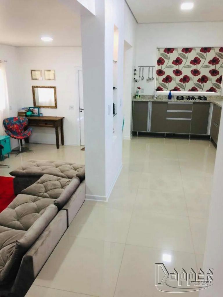 Casa à venda com 3 quartos, 159m² - Foto 3