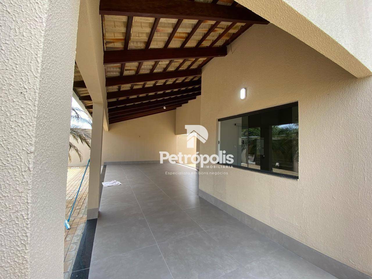 Casa à venda com 3 quartos, 186m² - Foto 4