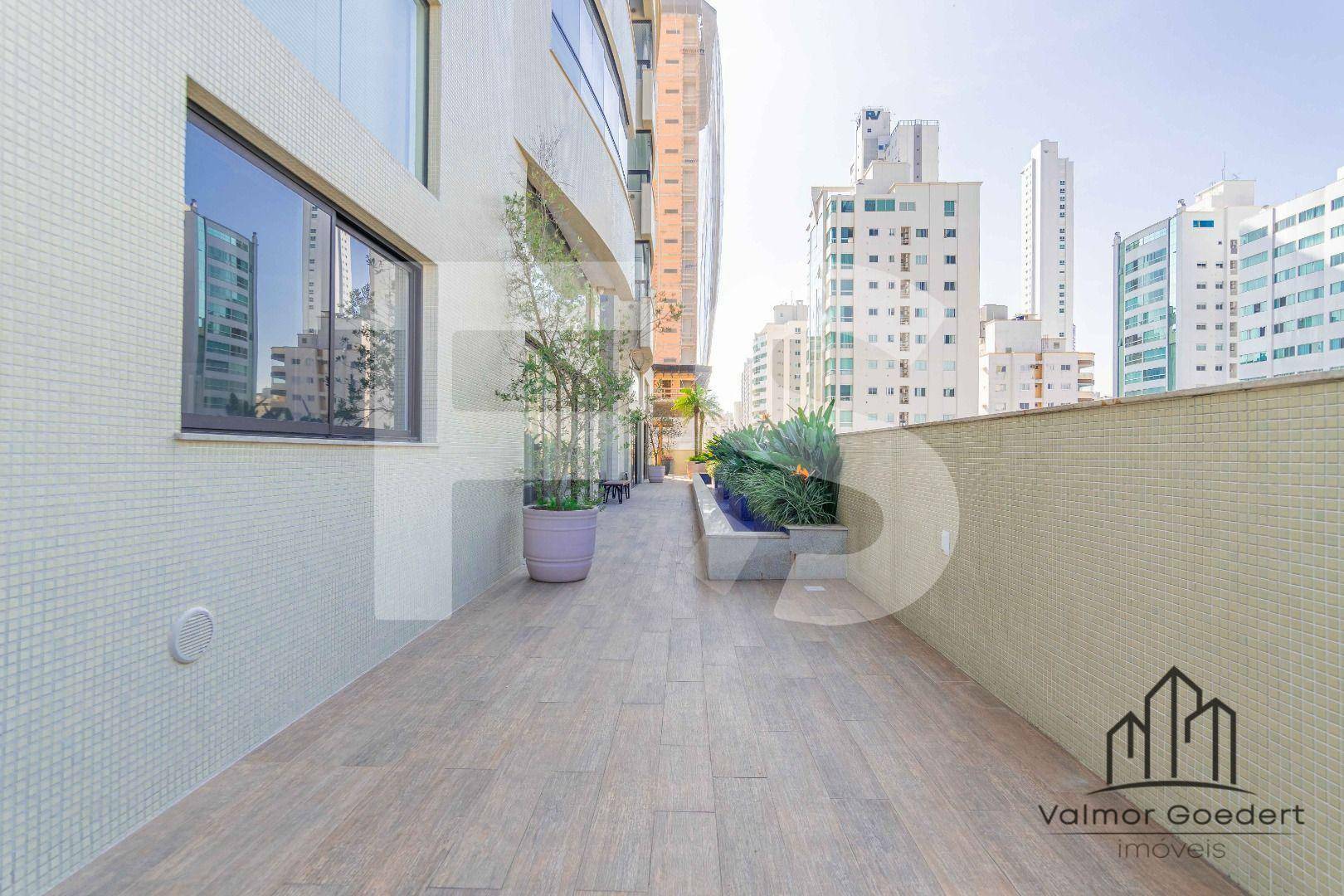 Apartamento à venda com 3 quartos, 127m² - Foto 18