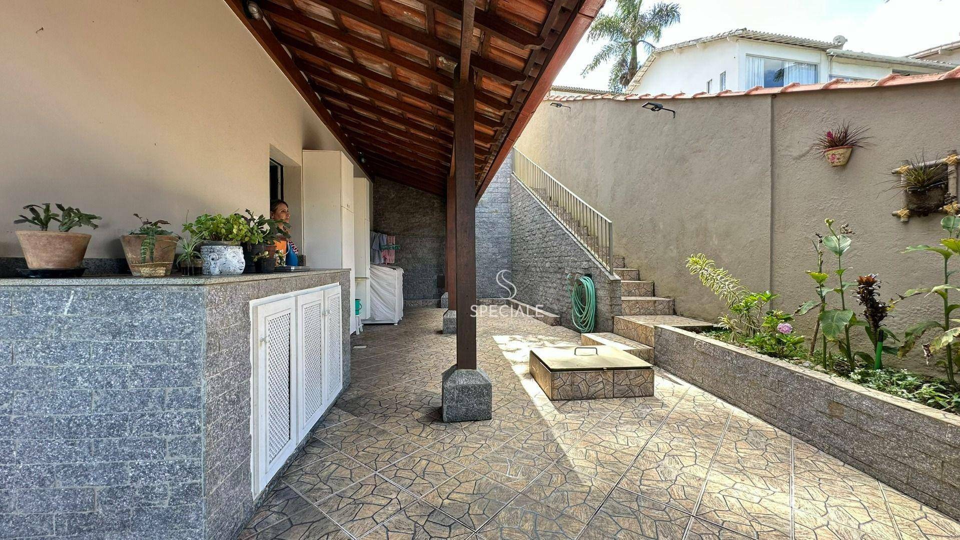 Casa à venda com 5 quartos, 287m² - Foto 27