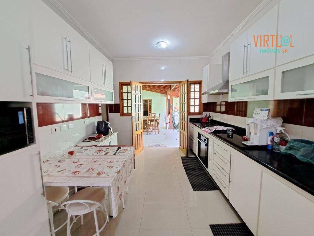 Sobrado à venda com 3 quartos, 202m² - Foto 9