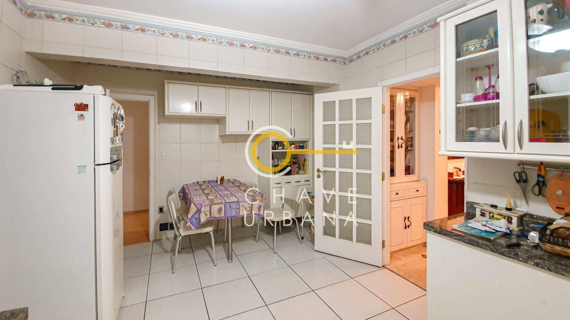 Apartamento à venda com 3 quartos, 222m² - Foto 27