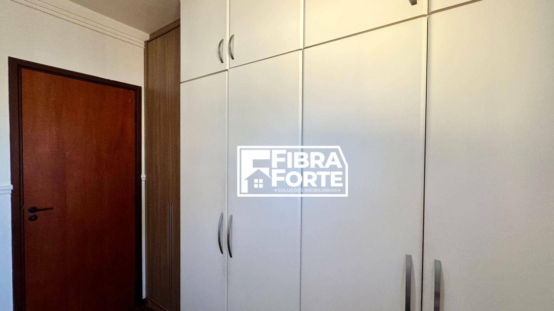 Casa de Condomínio para alugar com 3 quartos, 200m² - Foto 42